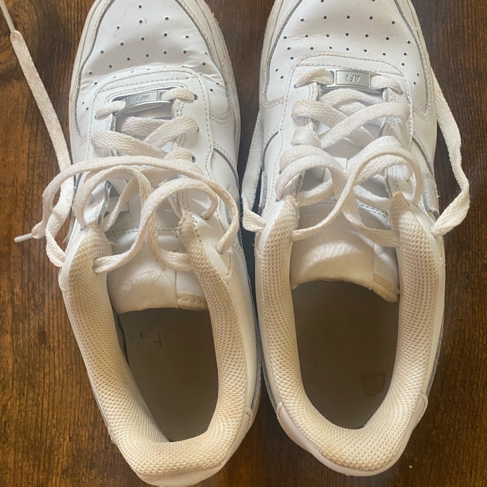 NIKE AIR FORCE 1s white barely used